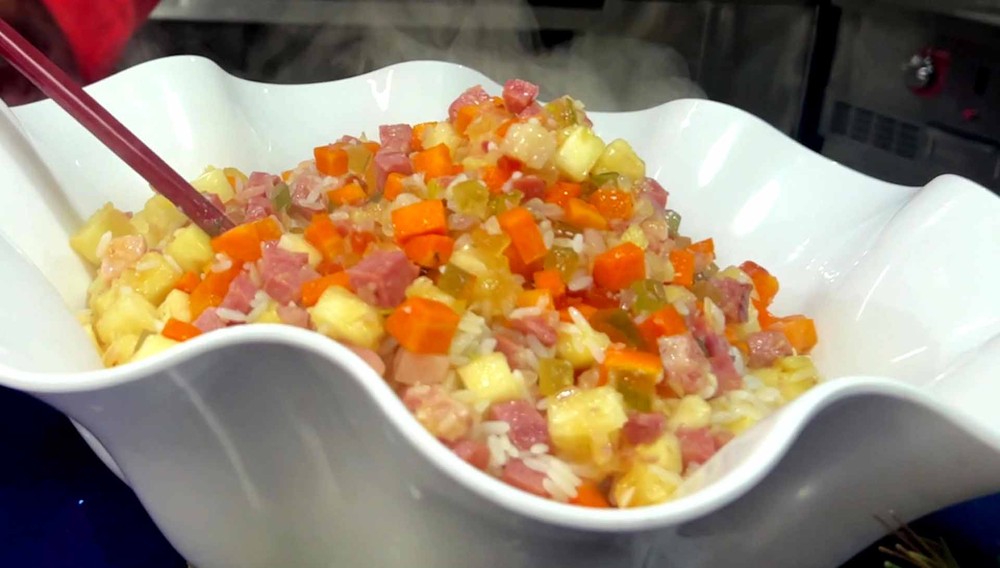 Arroz colorido simples de Natal