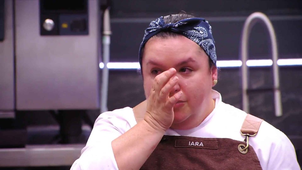 Iara chora ao deixar o Chef de Alto Nível