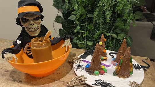 Chapéu de Bruxa Recheado com Doce de Leite