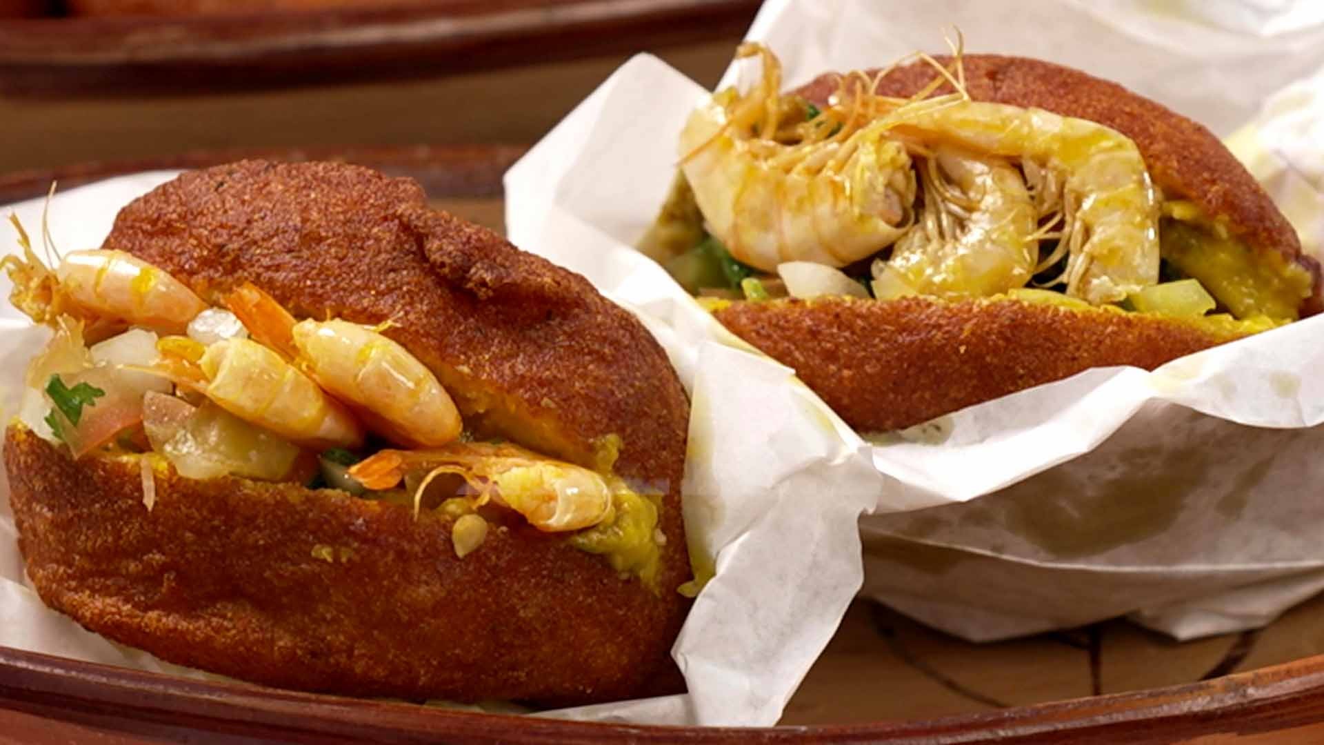 Acarajé: 3 versões da receita baiana para fazer em casa | Receitas
