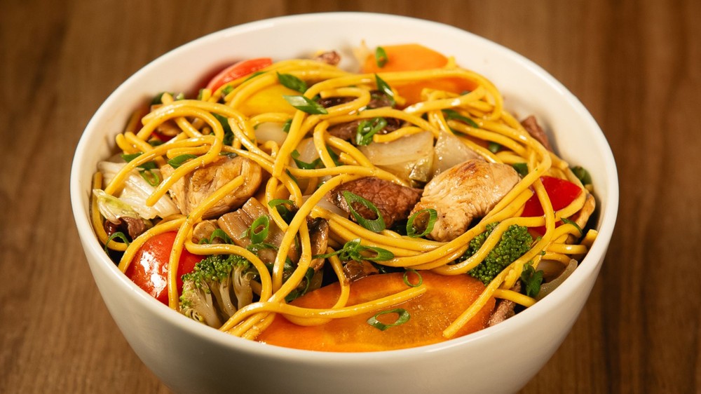 Faça esse Yakissoba em 15 minutos