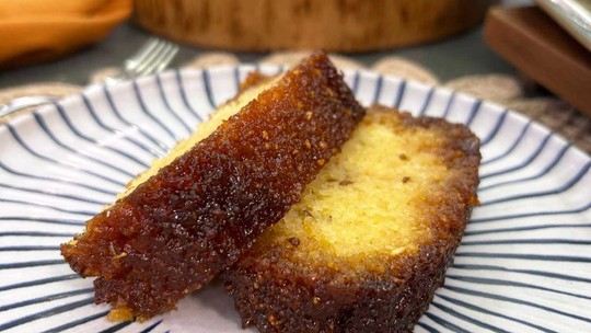 Bolo de Mandioca Caramelado