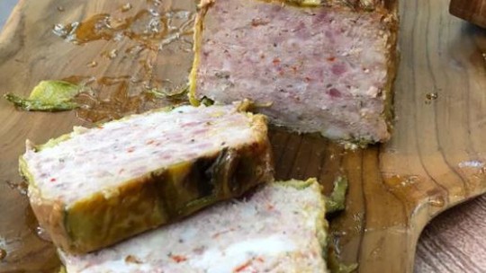 Receita de Terrine de fígado de frango e carne suína, 46,36 calorias por  porção - Vitat Receitas