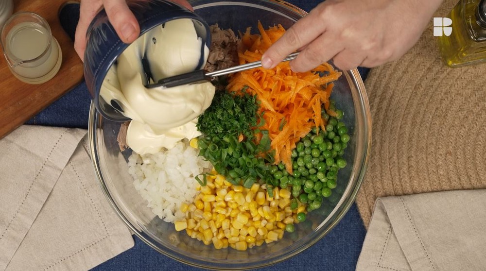 Salpicão de macarrão com atum