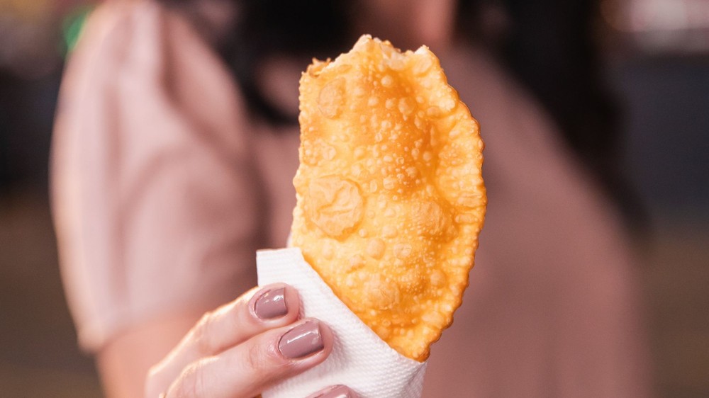 5 recheios doces e 5 recheios salgados para inovar no seu pastel