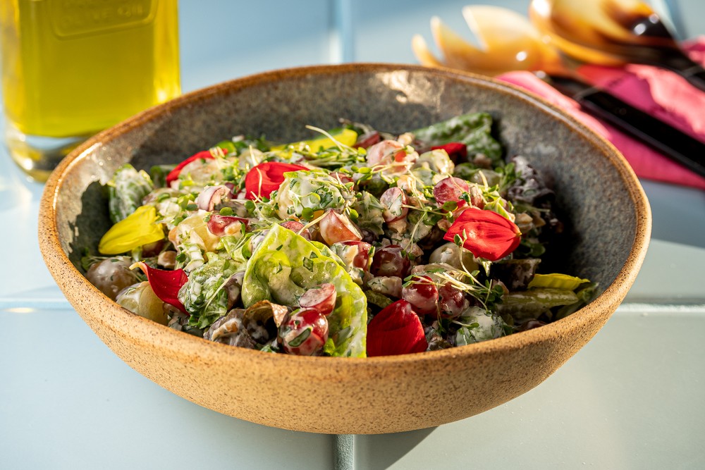 7 receitas de salada do Rodrigo Hilbert para variar o cardápio
