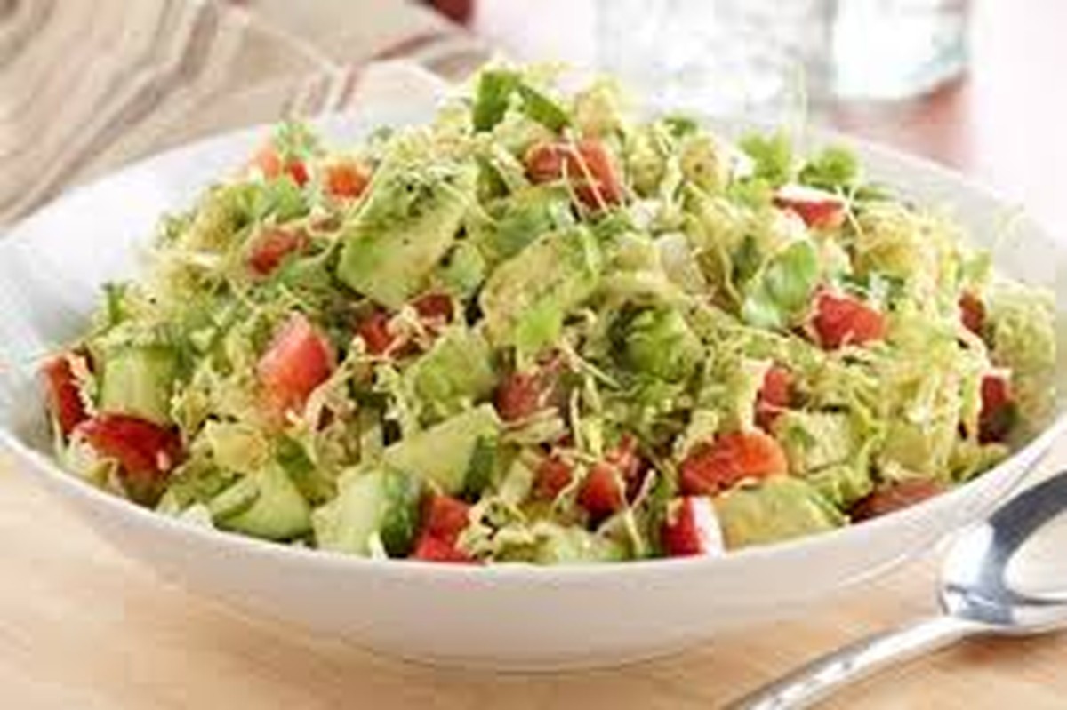 салат с капустой и авокадо. салат с пекинской капустой и кукурузой без майонеза. авокадо с пекинской капустой. салат с авокадо и пекинской капустой. салат с авокадо и пекинской капустой.