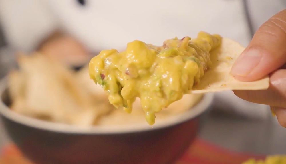 Aprenda a fazer um guacamole rápido e fácil