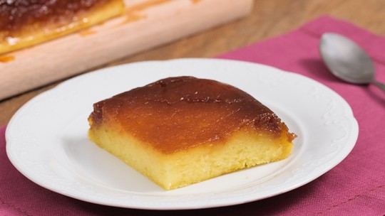 Bolo de aipim cozido