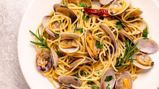 Spaghetti ao vôngole: um clássico italiano pouco conhecido no Brasil