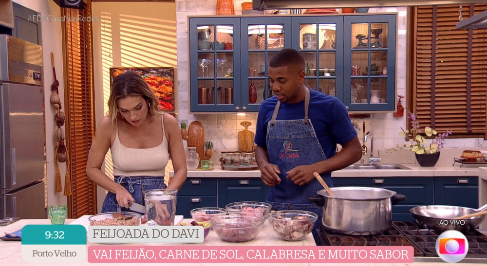 Feijoada com farofa de banana-da-terra do Davi, campeão do BBB 24