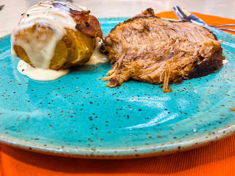 Cupim na brasa com manteiga e batata com bacon do Thiago Oliveira