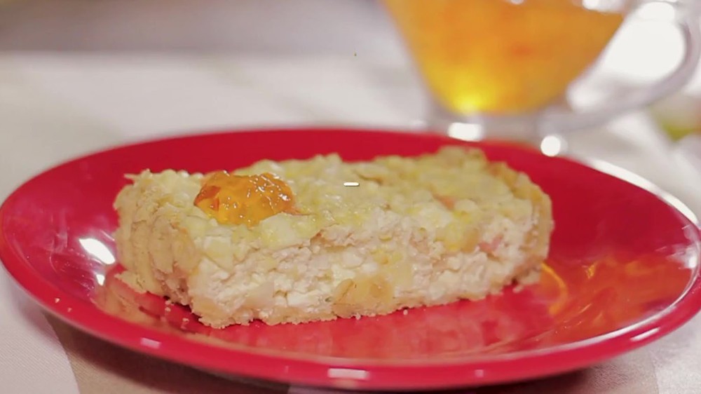 Quiche de camarão com geleia de pimenta
