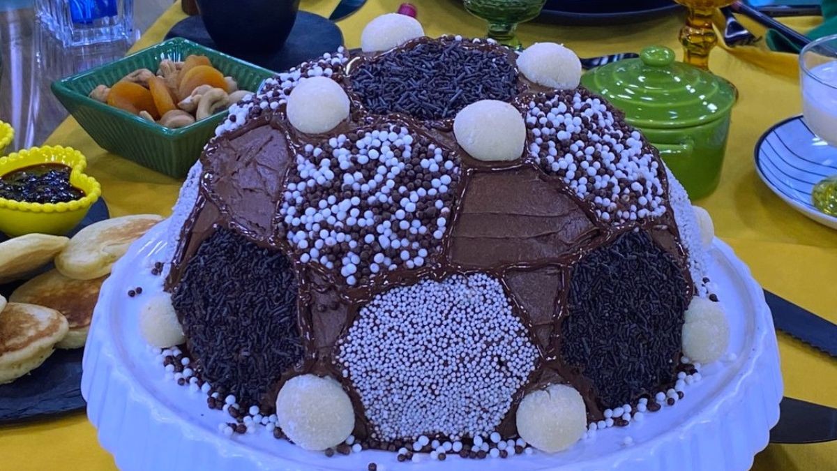 Zuccotto de chocolate | Doces | Receitas