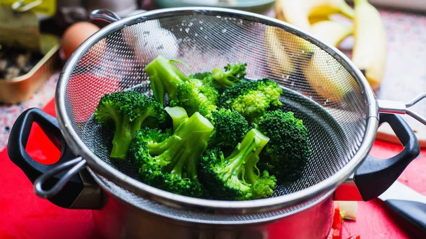 Brócolis no vapor | Receitas