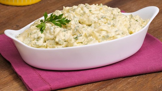 Salada de batatas com maionese