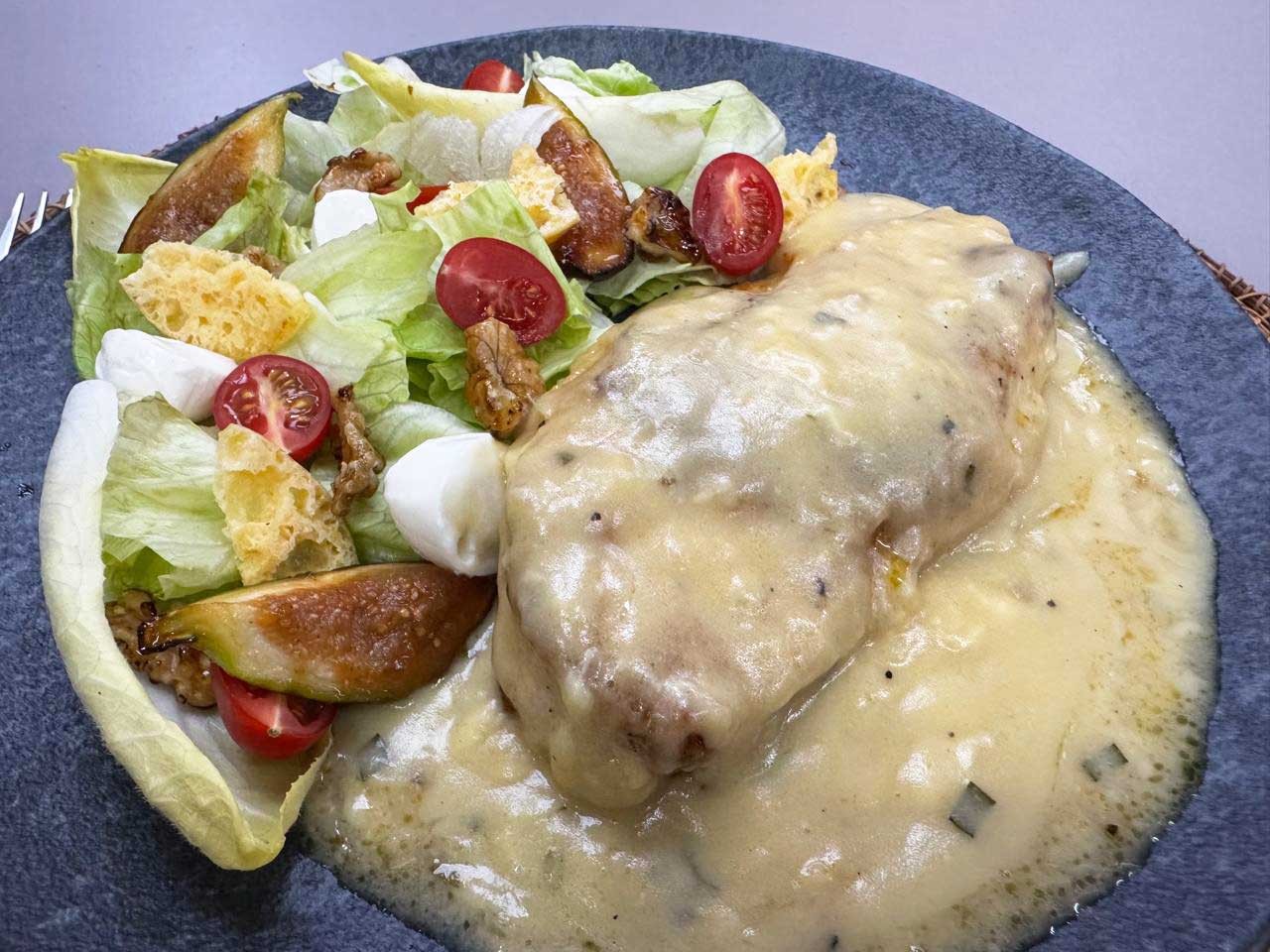 Fricassê de Frango Cremoso com Vinho