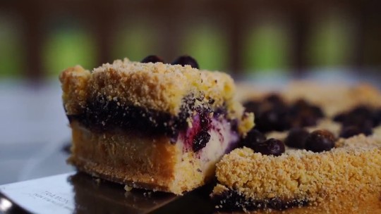 Cuca Cremosa de Mirtilo