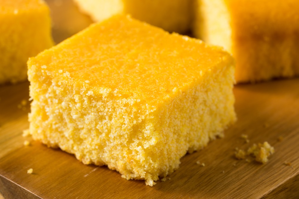 Bolo de fubá cremoso