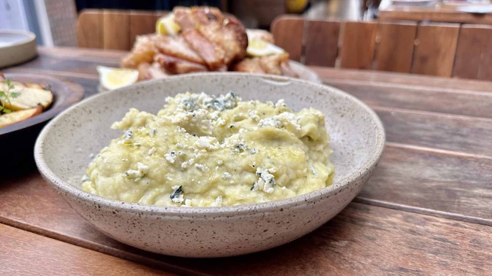 Purê de batata-doce com gorgonzola