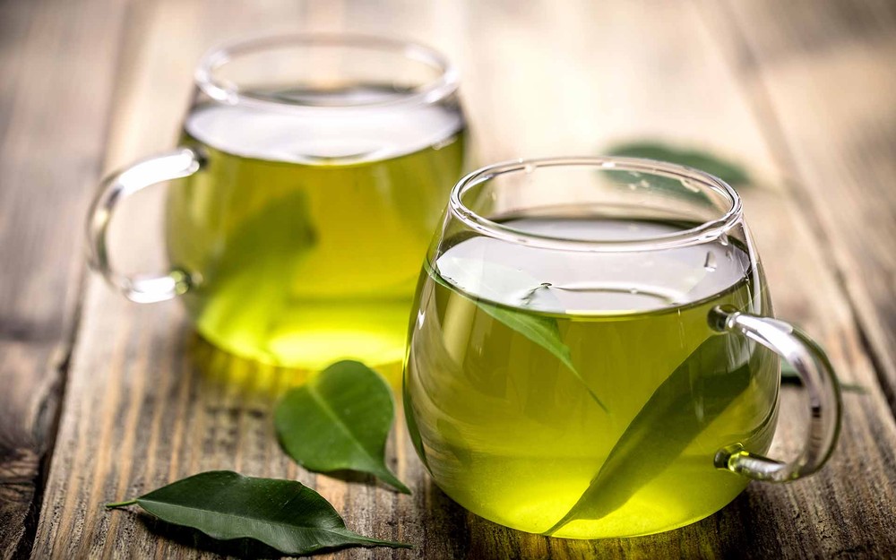 Chá verde: para que serve e quais os benefícios do consumo