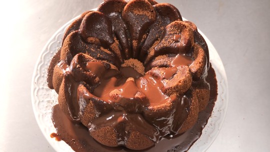 Dia Nacional do Bolo de Chocolate: confira receita sem glúten, sem açúcar e sem lactose 