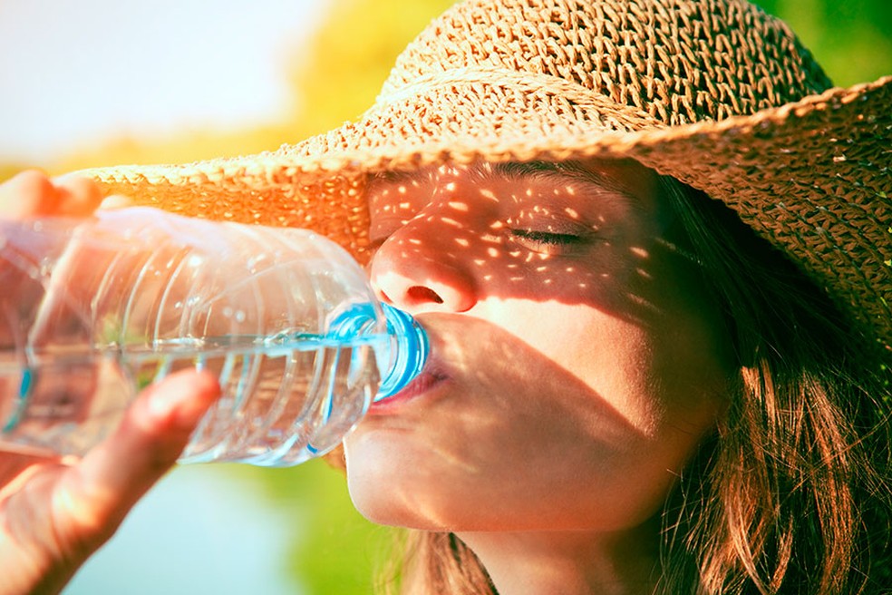 Como se manter hidratado no verão? Nutricionista ensina — Foto: Shutterstock