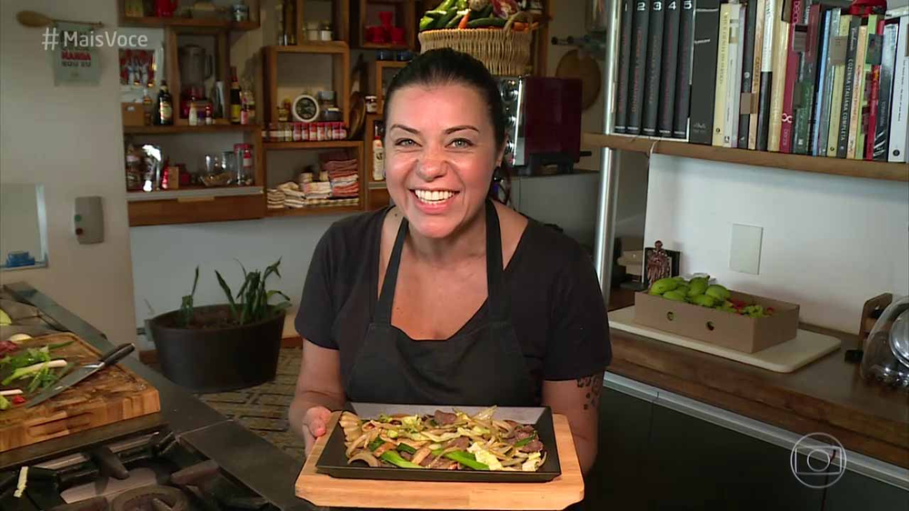Dia do Chef de Cozinha: veja 4 dicas essenciais da Janaina Torres para cozinhar melhor