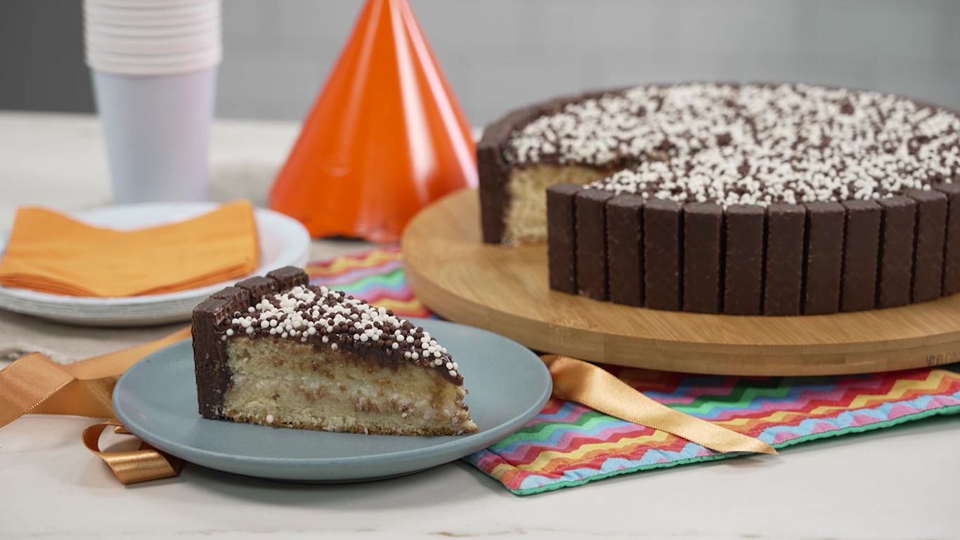 Bolo Aniversário Fácil: Delícia para Festa na Escola - Receitas Práticas