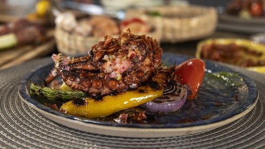 Polvo com legumes na brasa do Diogo Nogueira