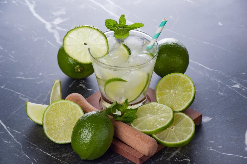 12 receitas de caipirinha: veja diferentes sabores da bebida