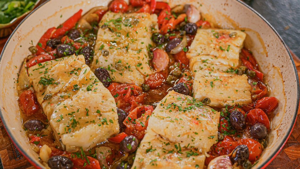 Bacalhau à putanesca fácil e delicioso da Juju Guerra