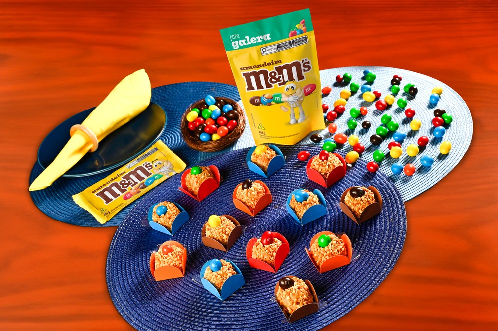 Vem aprender uma receita que é uma explosão de crocância com o sabor incomparável de M&M'S Amendoim