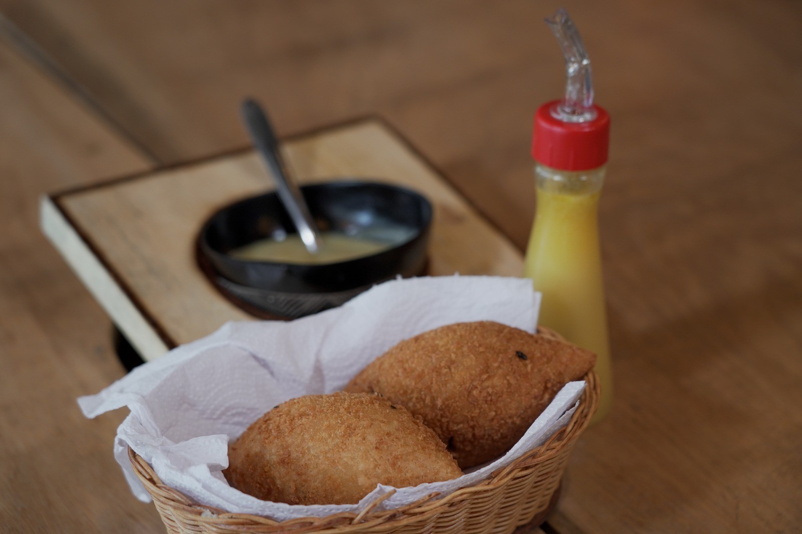 Charuto de pato com jambu | Receitas