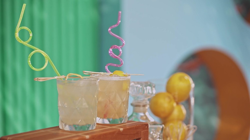 Penicillin: drink com whisky, gengibre e limão