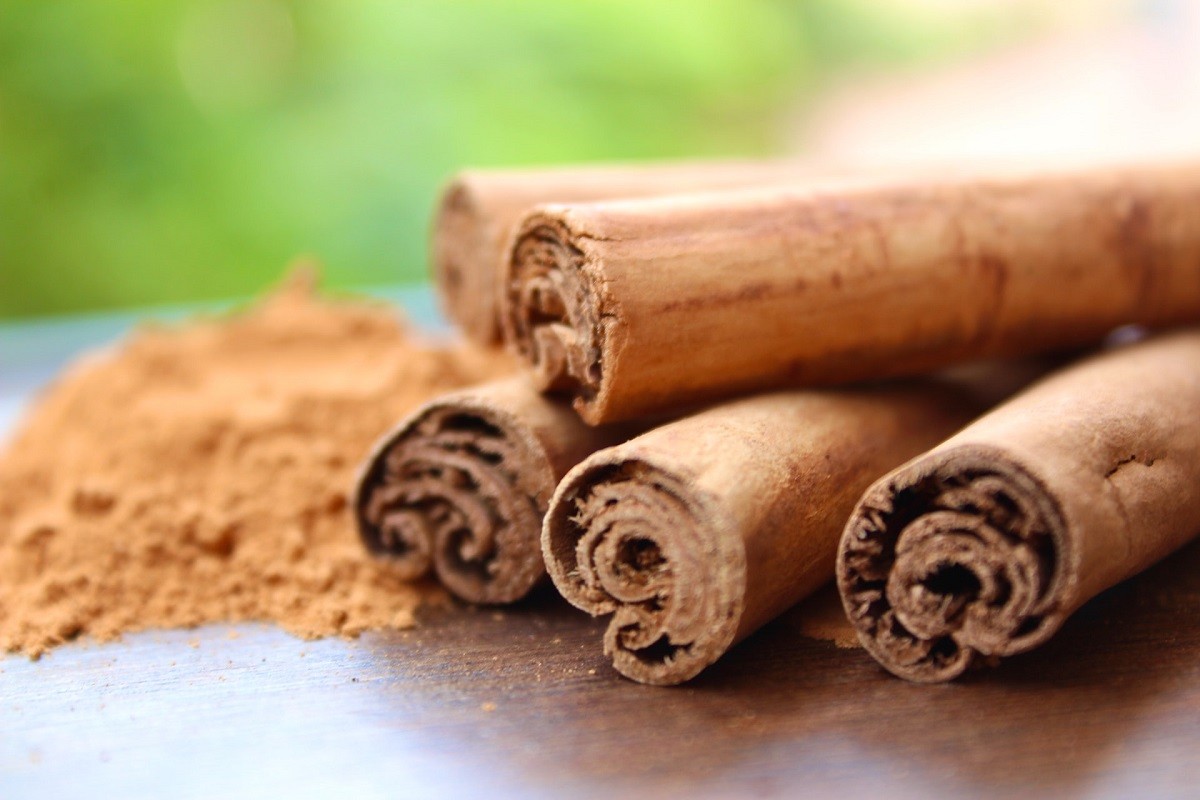 Canela: conheça 5 benefícios para a saúde | Receitas