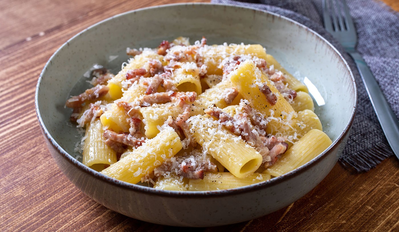 Rigatoni é o formato para quem gosta de sentir bem a textura da massa ...