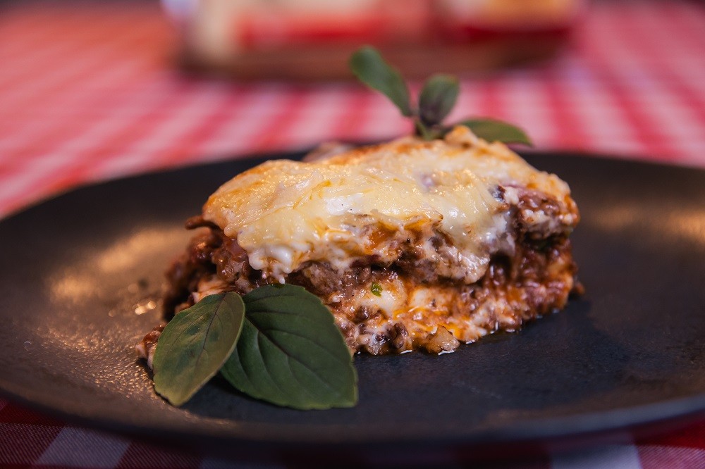 Lasanha à Bolonhesa com Massa para Lasanha Romanha, fácil e saborosa de preparar