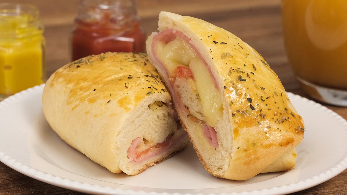 Enroladinho de presunto e queijo | Pães e salgados | Receitas