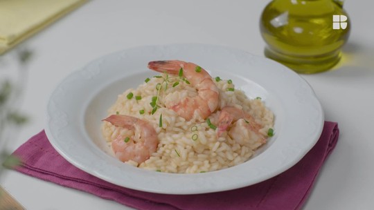 Arroz negro com camarão e polvo