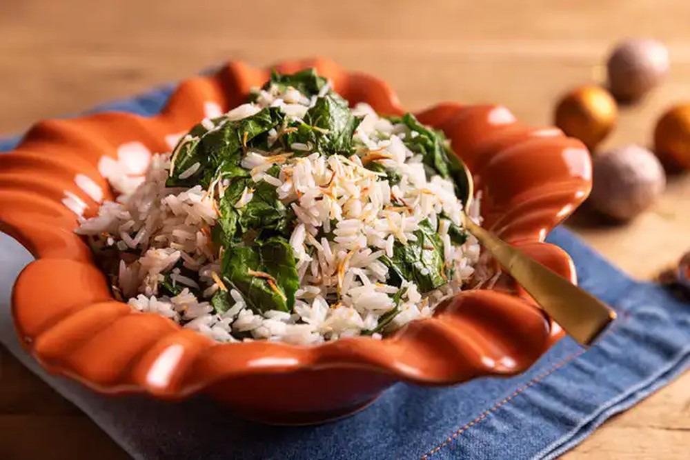 Arroz com couve e coco