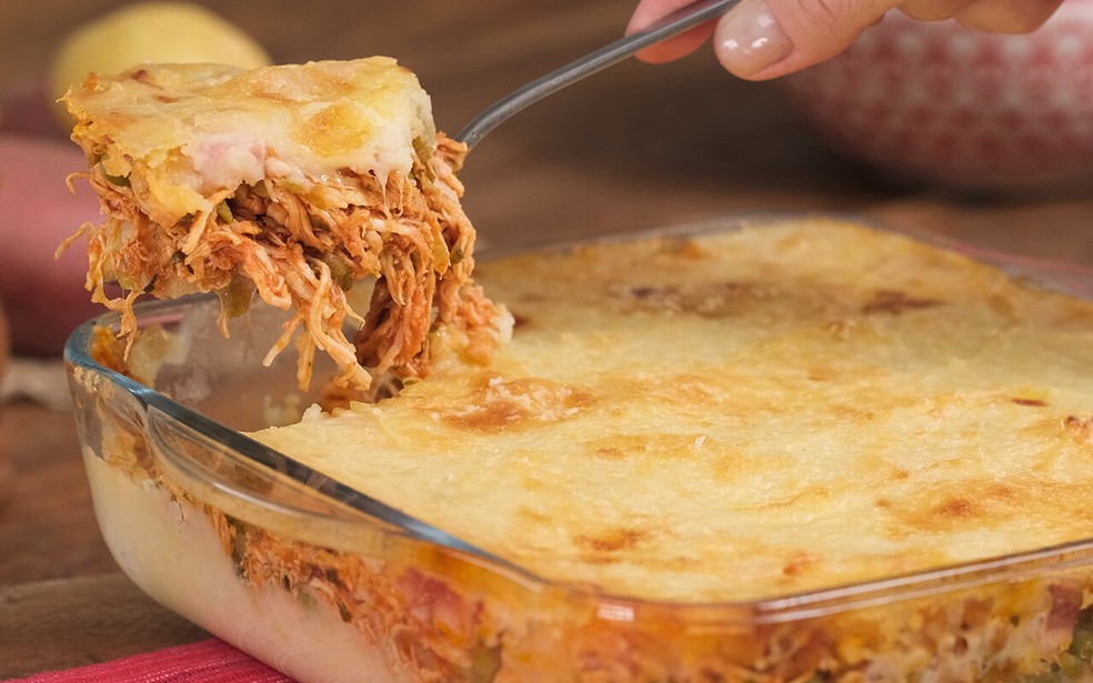 Escondidinho de frango — Foto: Receitas