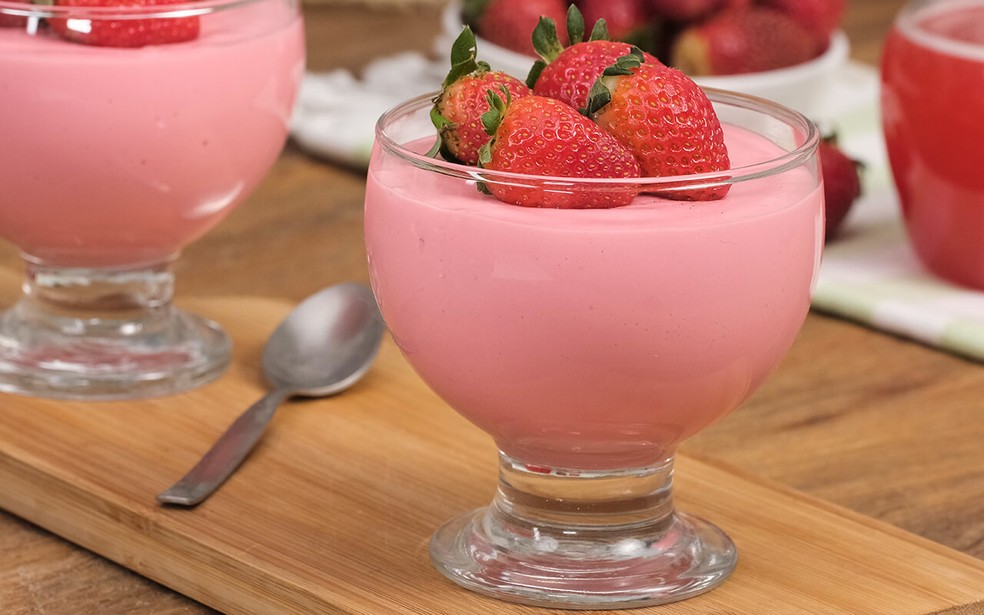 Mousse de morango — Foto: Receitas