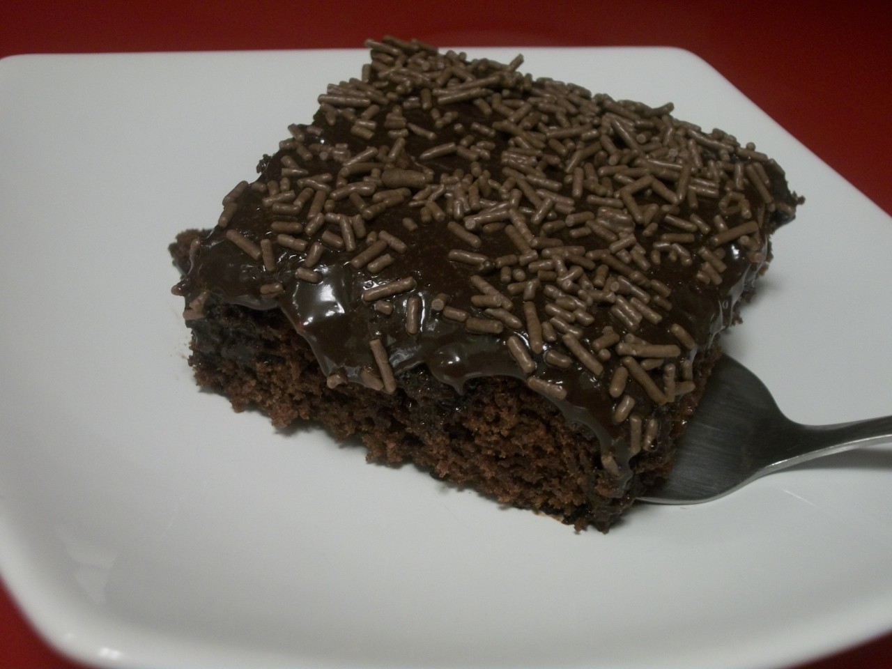 Bolo De Chocolate Com Cobertura