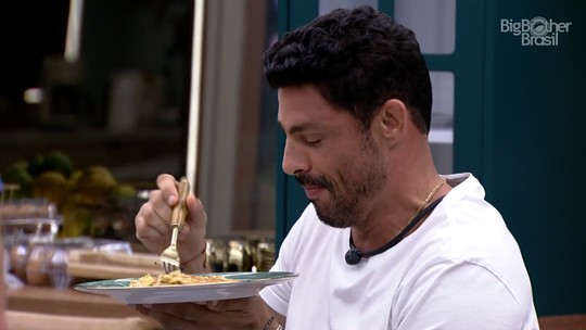 Ricardo faz panqueca para Cauã Reymond no BBB 23: veja 5 versões do prato