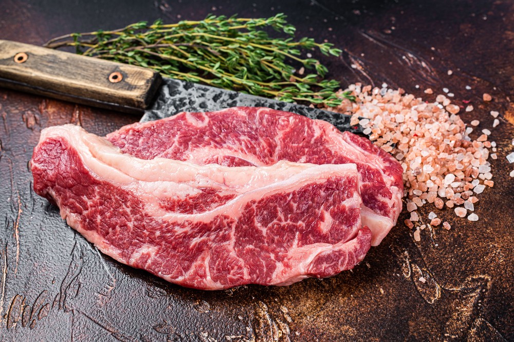 Aprenda 2 técnicas para salgar sua carne