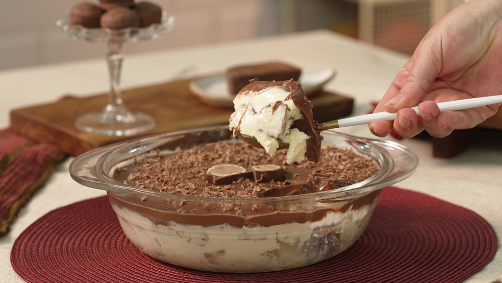 Gelado de bombom — Foto: Receitas