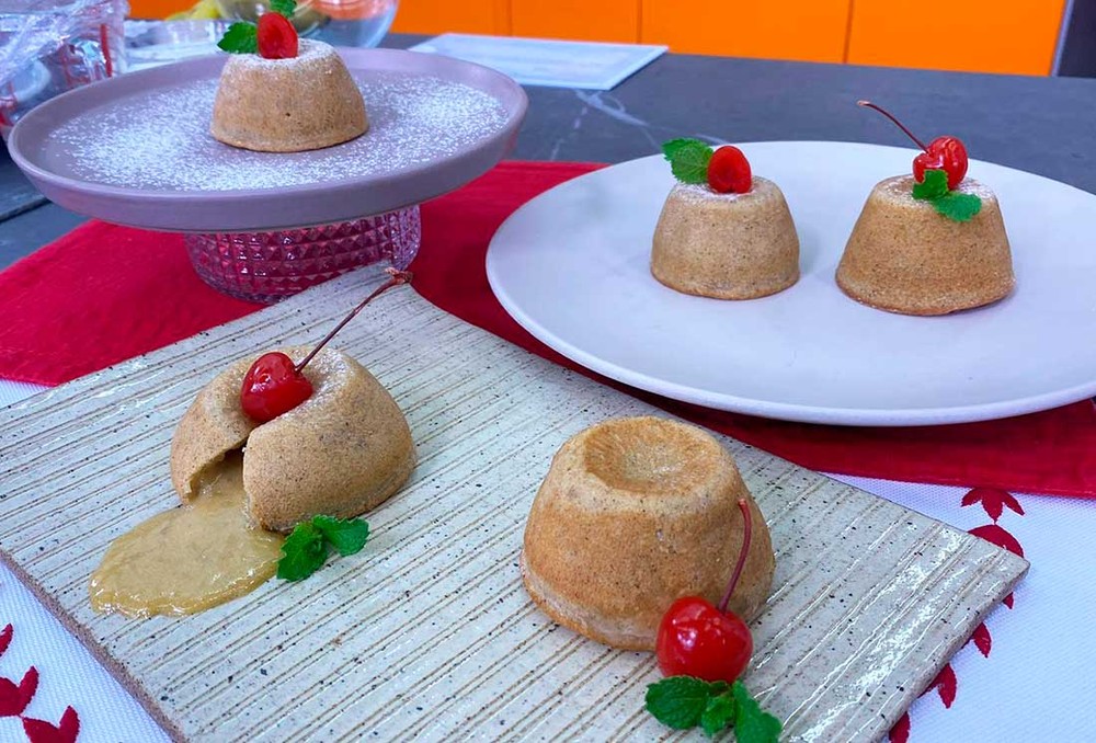 Petit gateau de doce de banana