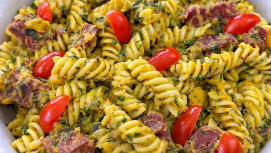 Macarrão Cremoso com Carne-Seca e Abóbora