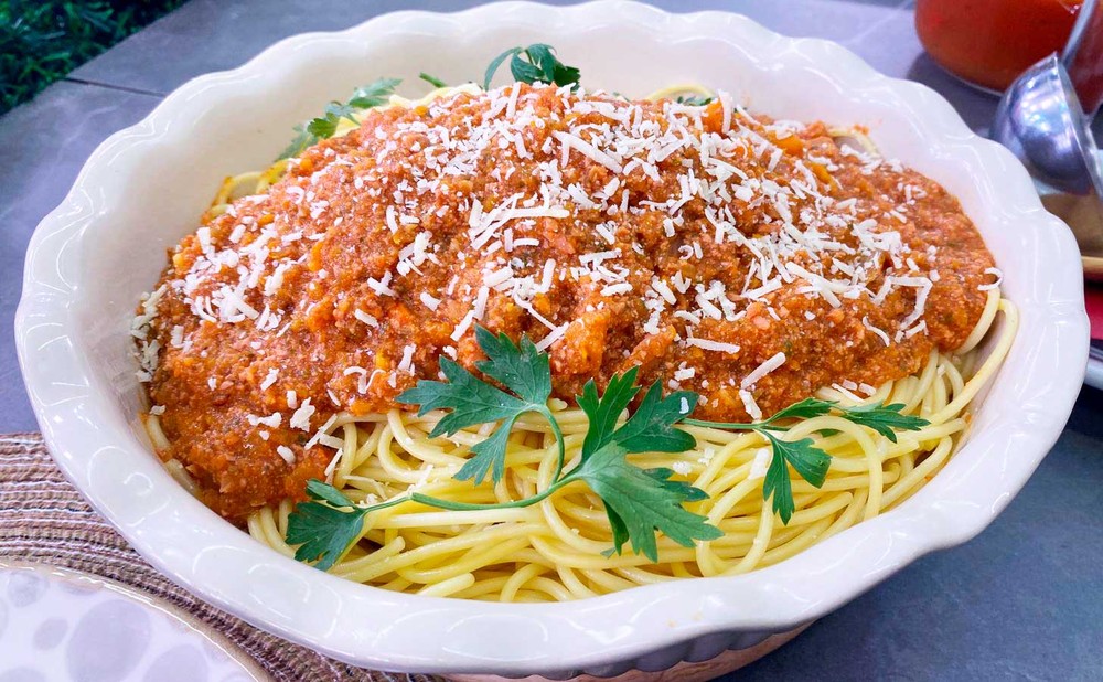 Molho para espaguete com salsicha